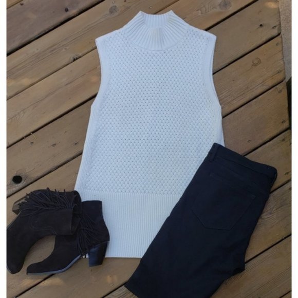 White House Black Market Sweaters - WHBM Ivory Sweater Weather Fall Style Tunic M/L